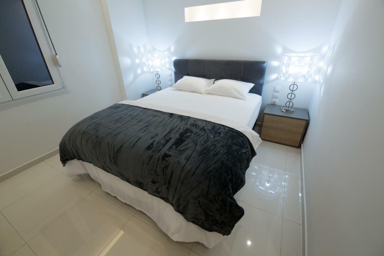 White Lux Apartment For 2 Vipgreece Athena Bagian luar foto