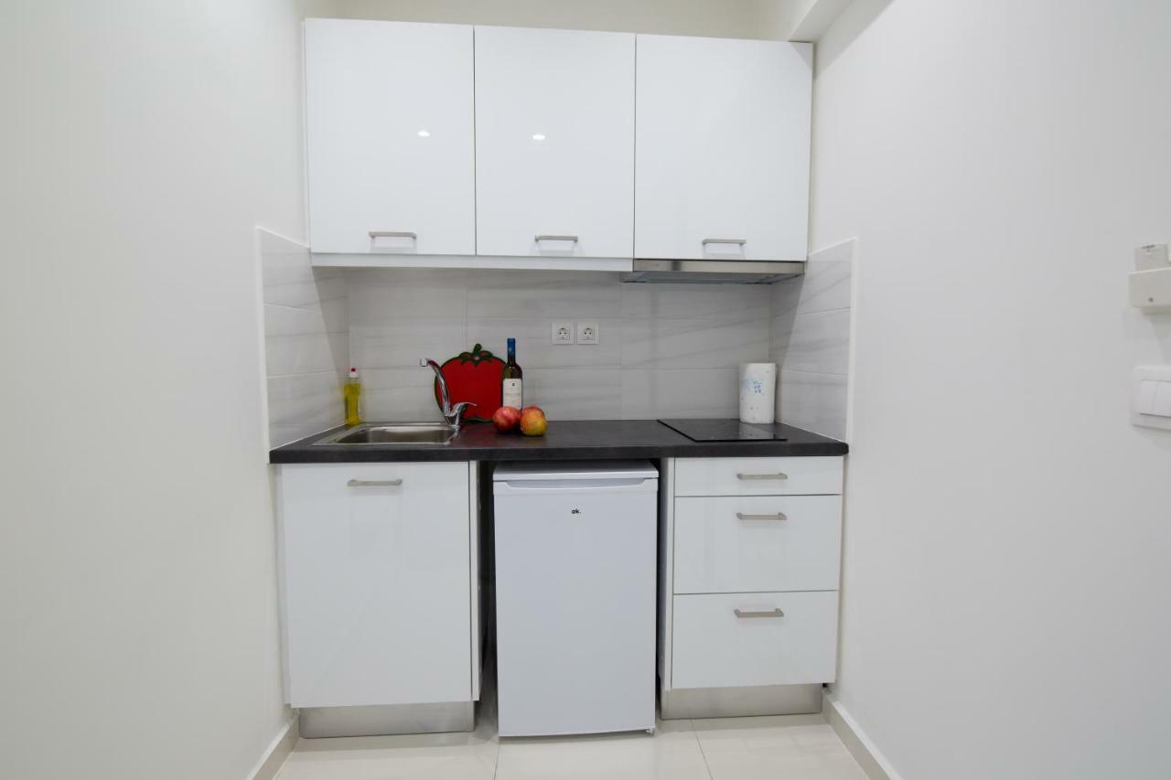 White Lux Apartment For 2 Vipgreece Athena Bagian luar foto