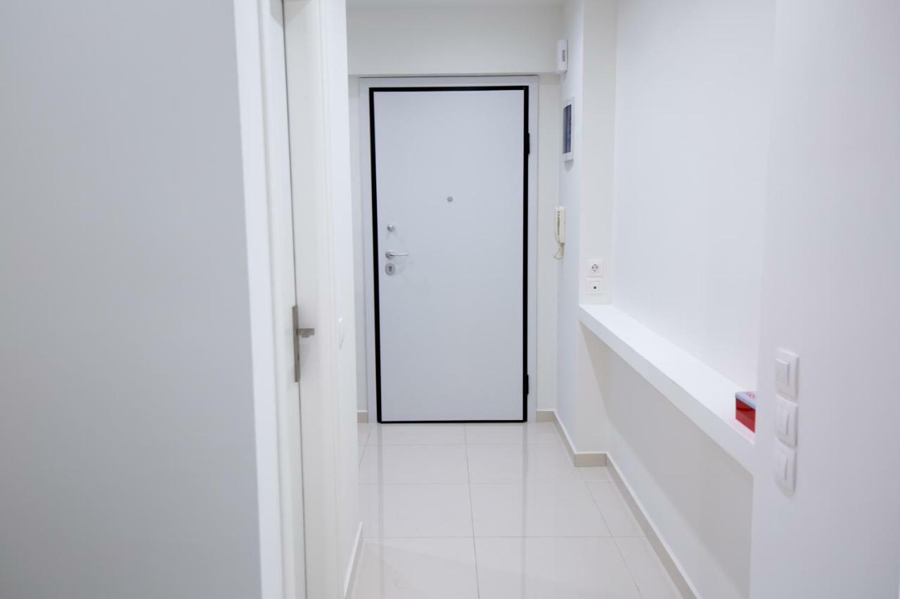 White Lux Apartment For 2 Vipgreece Athena Bagian luar foto