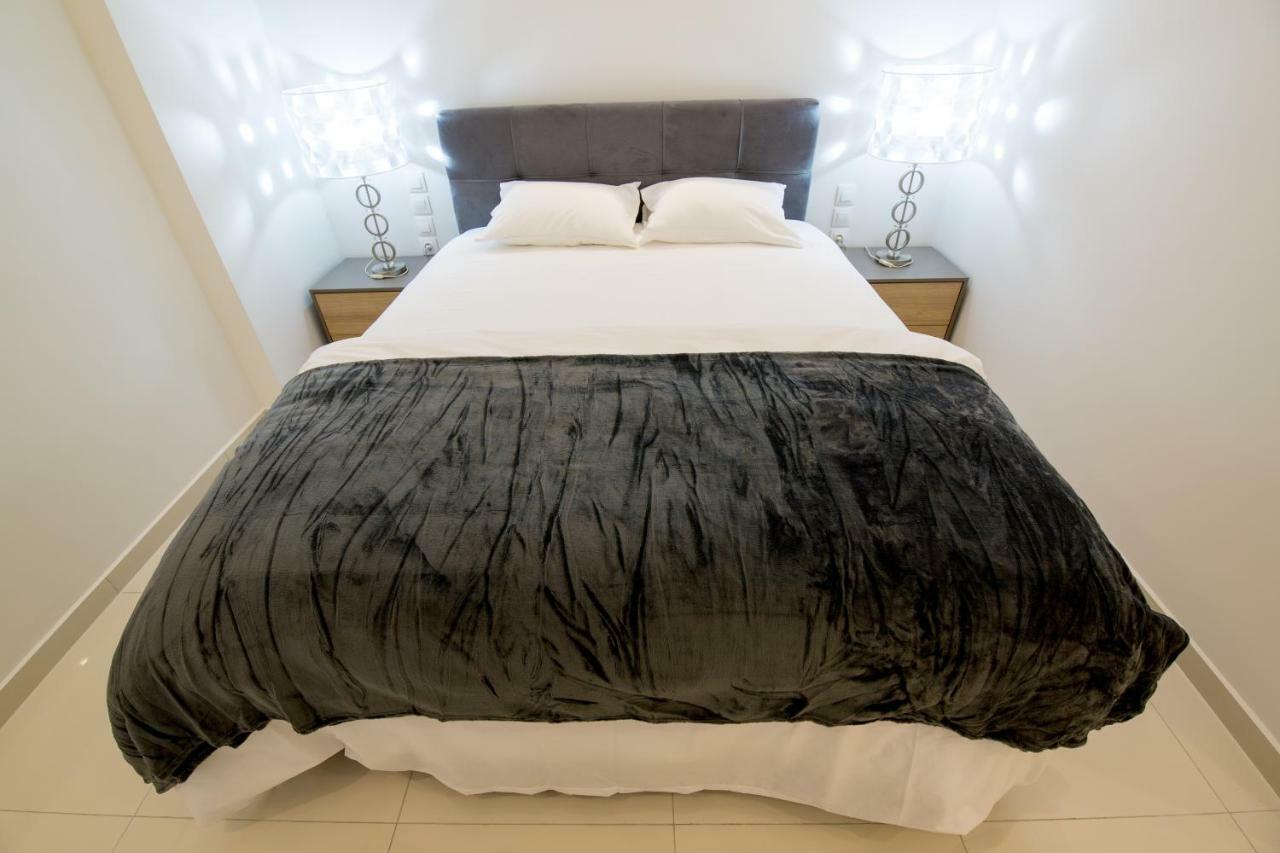 White Lux Apartment For 2 Vipgreece Athena Bagian luar foto